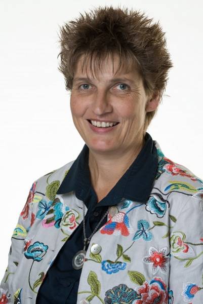 Dr. Ilona Schramm (Sra)